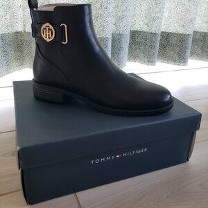 Tommy Hilfiger boot